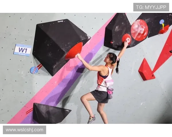 广州攀岩队与南京攀岩队赛后复盘分析灵活性表现与战术对比